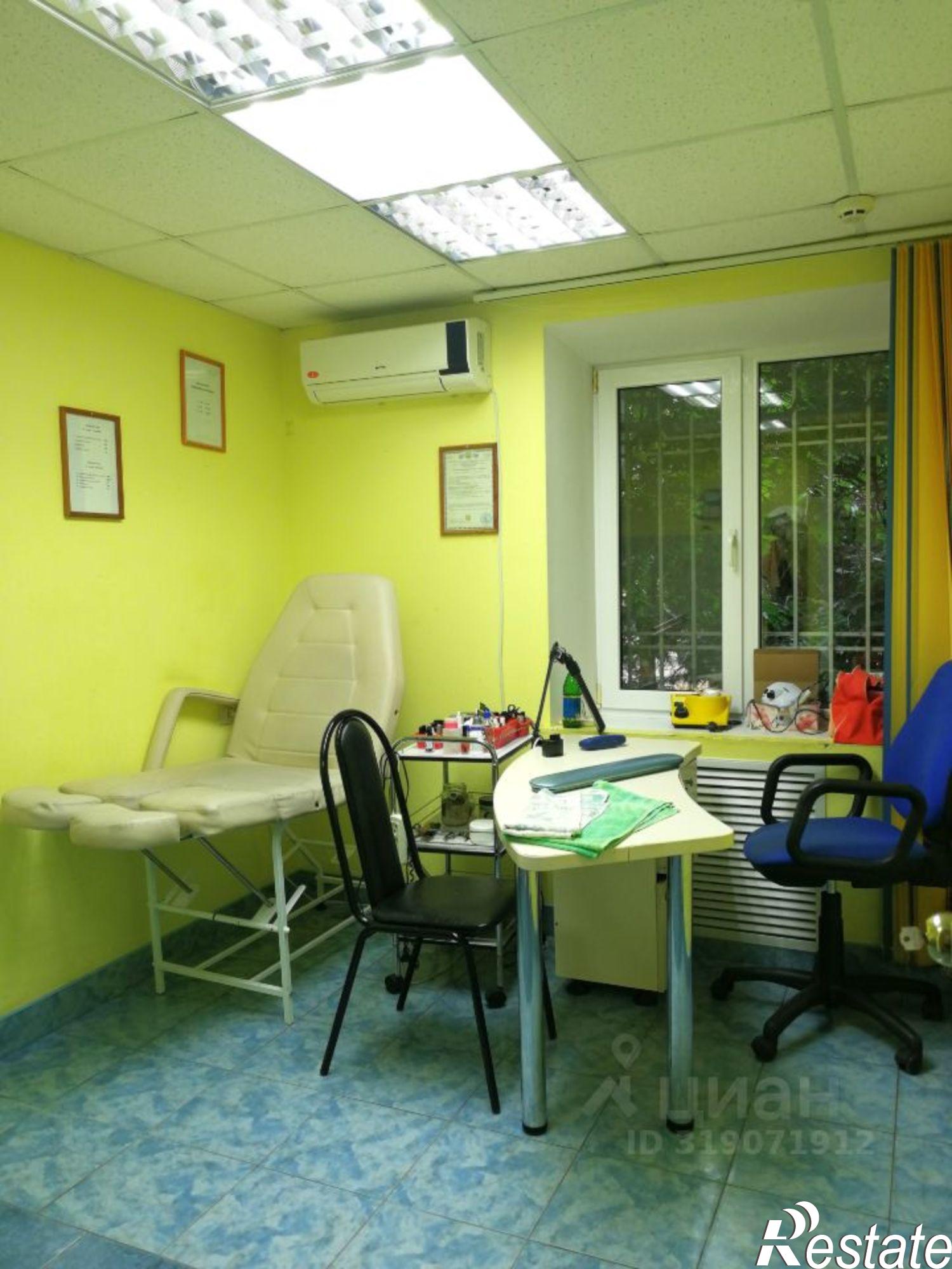 Купить помещение свободного назначения за 6 500 000 рублей на ул Депутатская, 18