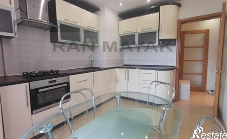 3-комн квартира улица 12 Марта, 144/3,  д. 144/3