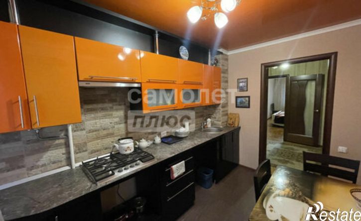 3-комн квартира улица 12 Марта, 130/2,  д. 130/2