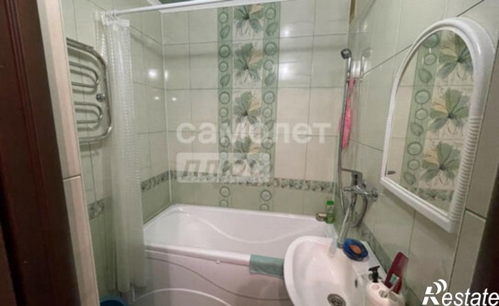 3-комн квартира улица 12 Марта, 130/2,  д. 130/2