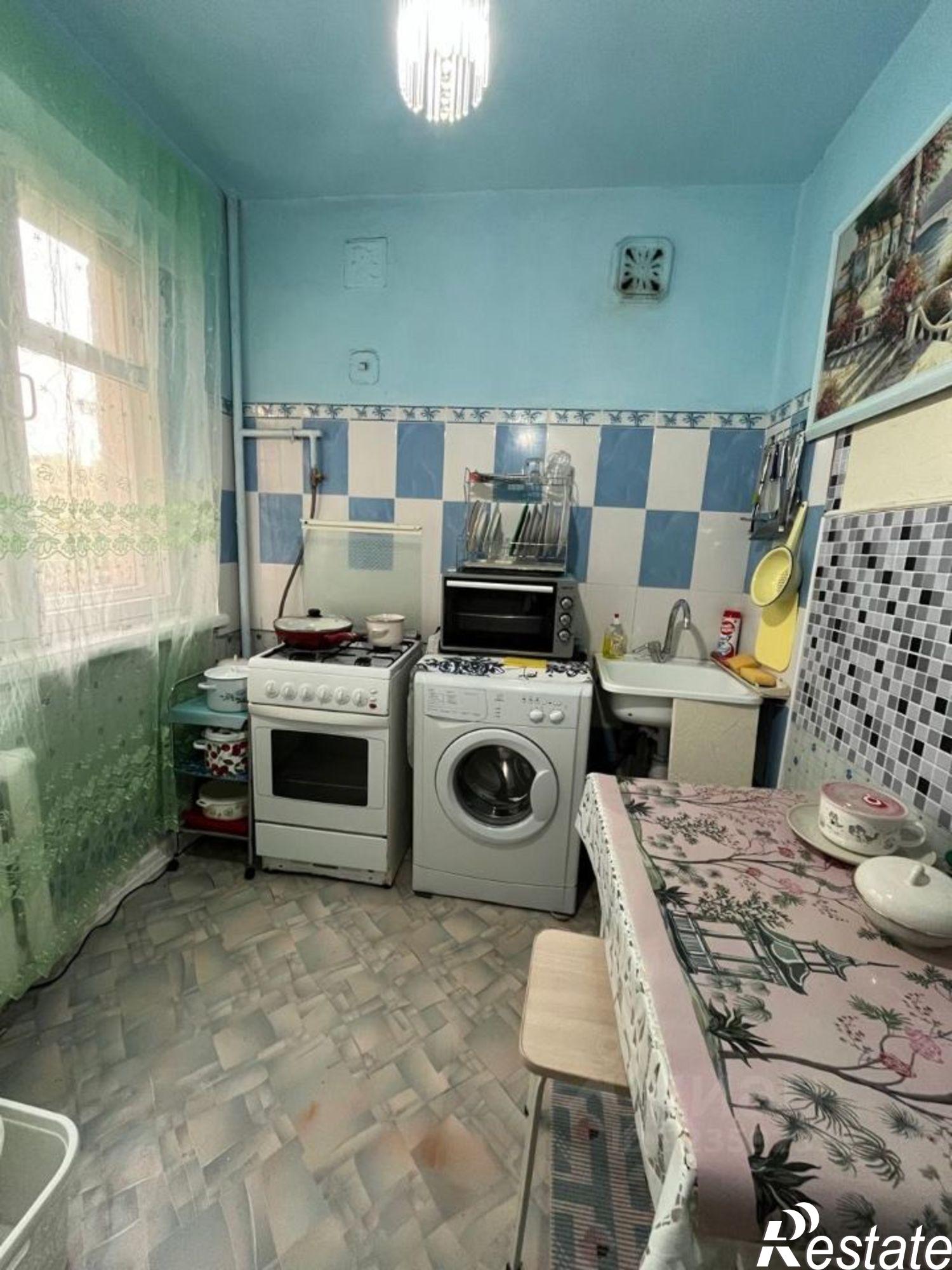 Сдать комнату за 13 000 рублей на улица Димитрова, 11/3