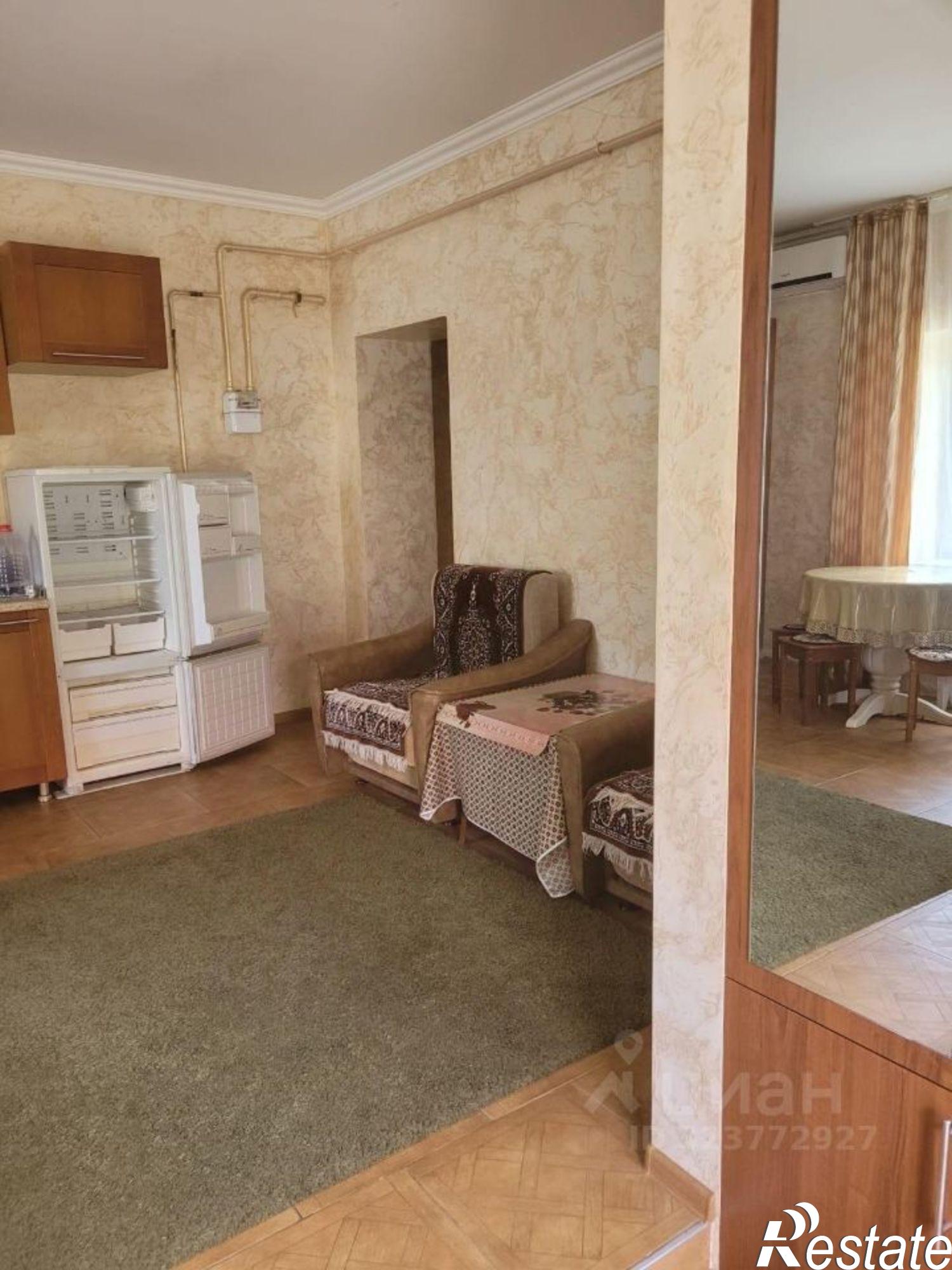 Сдать дачу, дом, коттедж за 40 000 рублей на 4-й переулок, 12