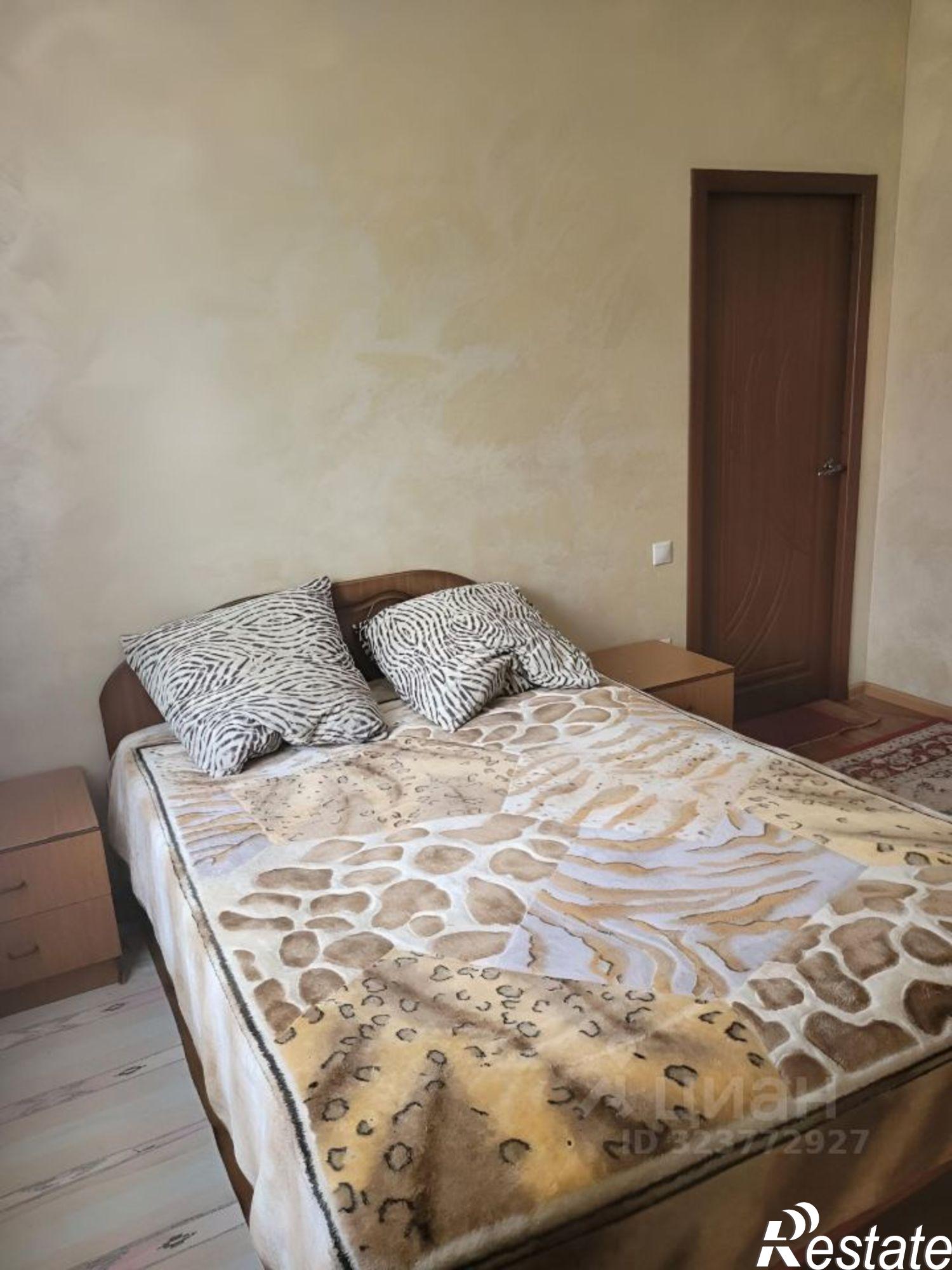 Сдать дачу, дом, коттедж за 40 000 рублей на 4-й переулок, 12