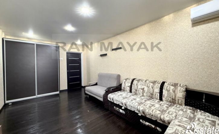 1-комн квартира улица Коммунаров, 123,  д. 123