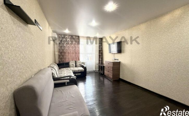 1-комн квартира улица Коммунаров, 123,  д. 123