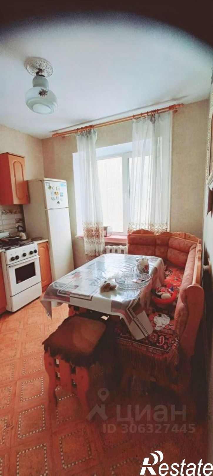 3-комн квартира улица 8 Марта, 22,  д. 22