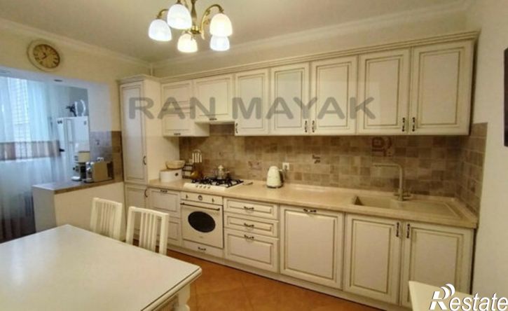 3-комн квартира ул Гайдара, 82 2,  д. 82 2,  к. 2