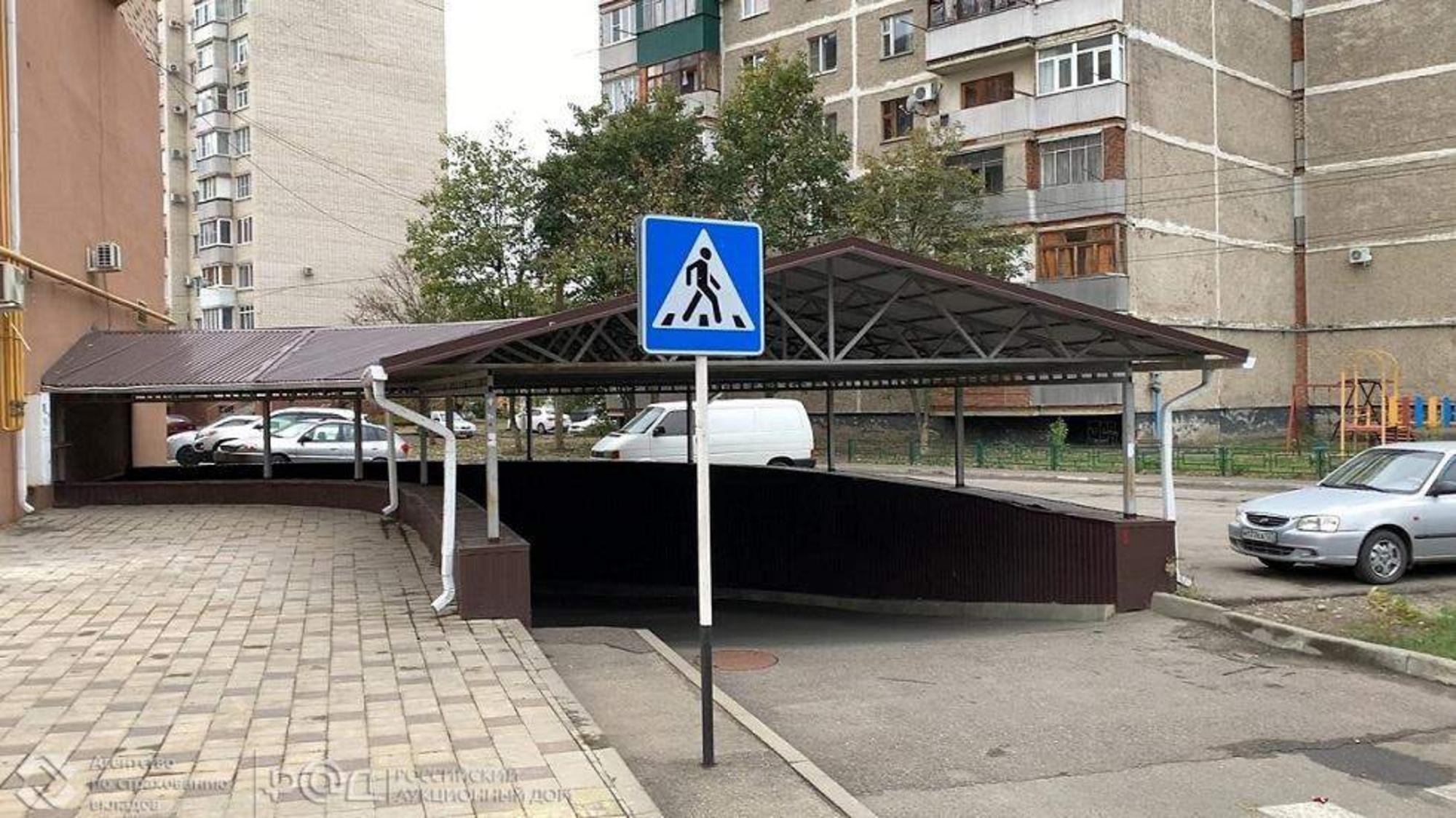 Купить гараж, место в паркинге за 500 000 рублей на Депутатская улица, д.25