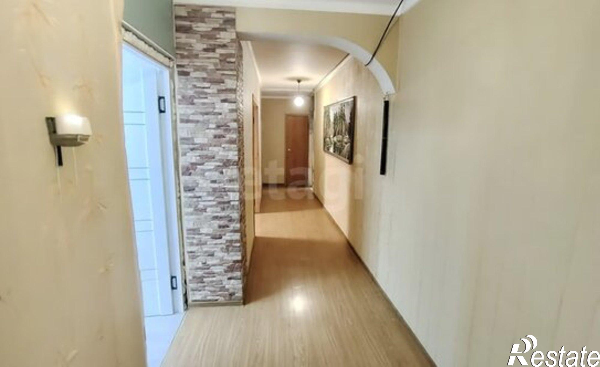 Купить квартиру за 7 700 000 рублей на ул Михайлова, 3