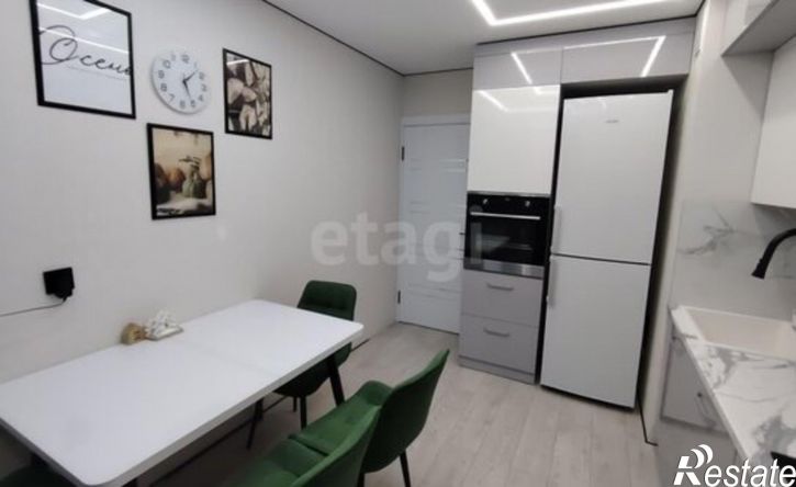 3-комн квартира ул Михайлова, 3,  д. 3