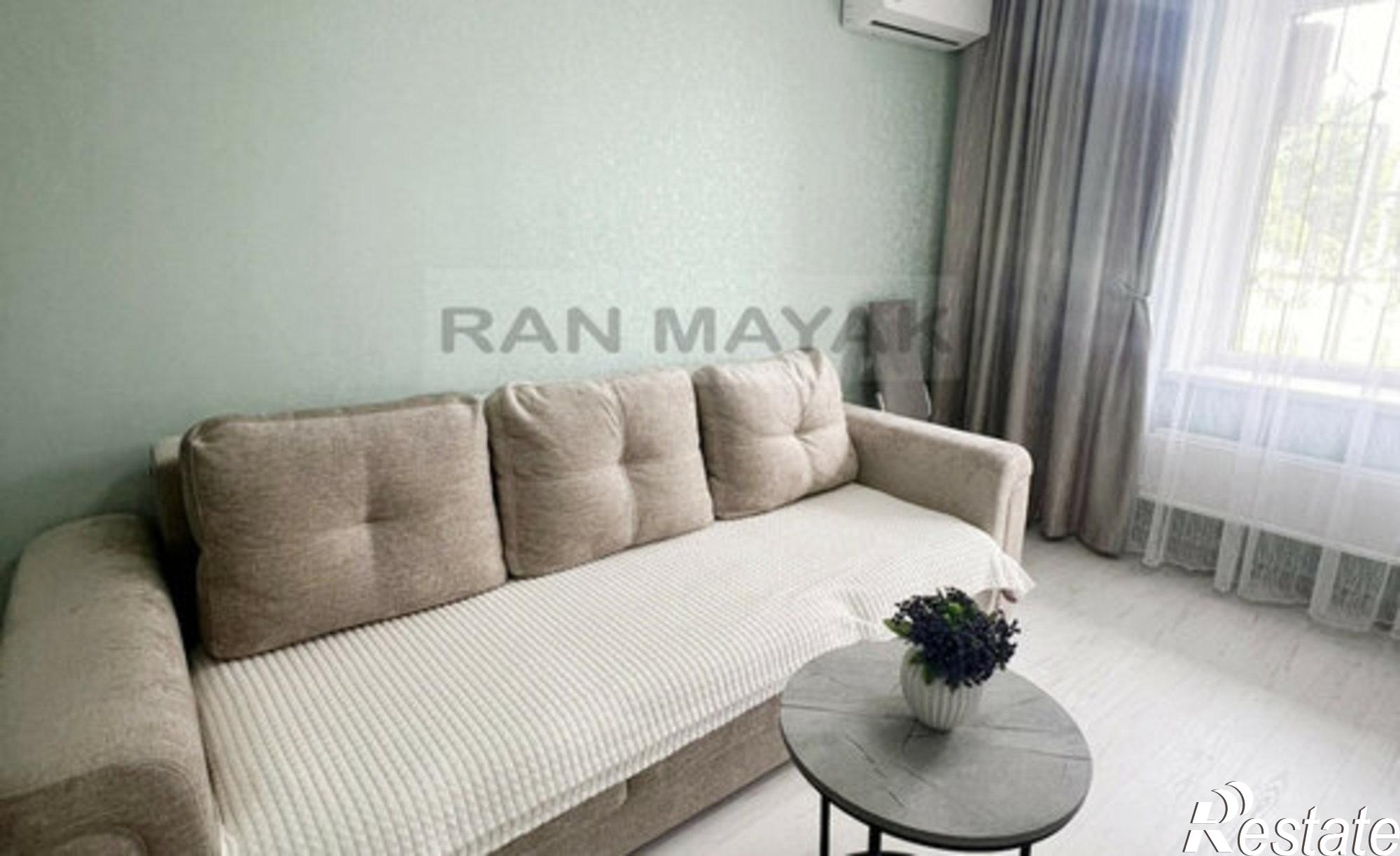 Купить квартиру за 5 300 000 рублей на улица Горького, 196