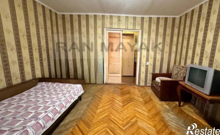 2-комн квартира улица 8 Марта, 1,  д. 1