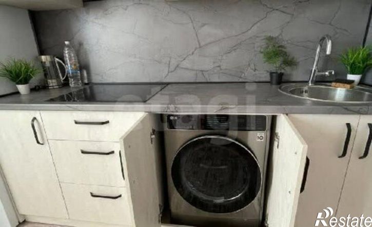 1-комн квартира улица 12 Марта, 160,  д. 160