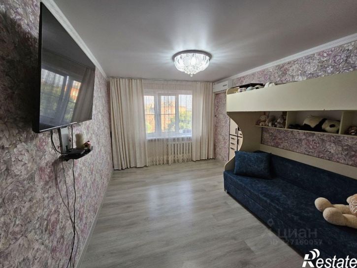 2-комн квартира улица 3-го Интернационала, 445,  д. 445