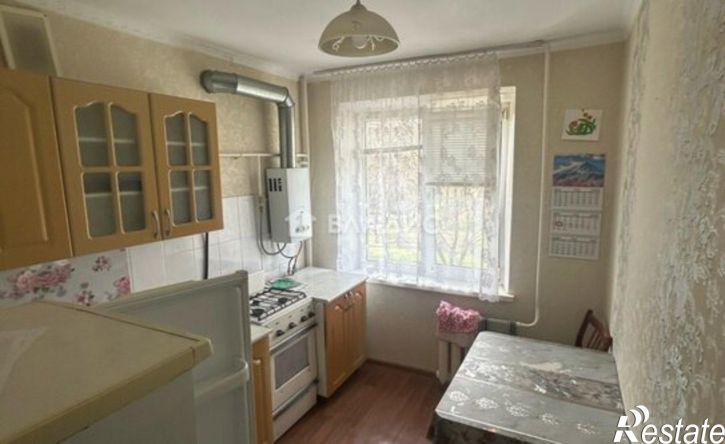 2-комн квартира улица 8 Марта, 1,  д. 1