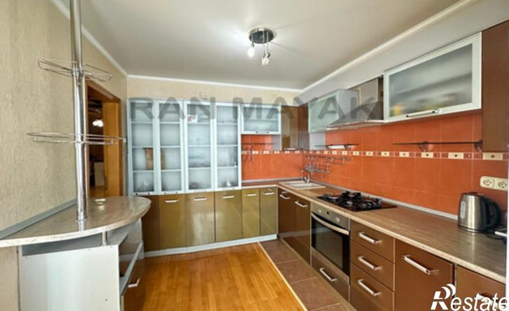 3-комн квартира улица Гайдара, 82/1,  д. 82/1
