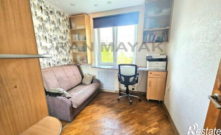 3-комн квартира улица Михайлова, 1,  д. 1