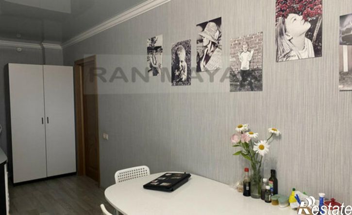 4-комн квартира улица Чкалова, 65,  д. 65