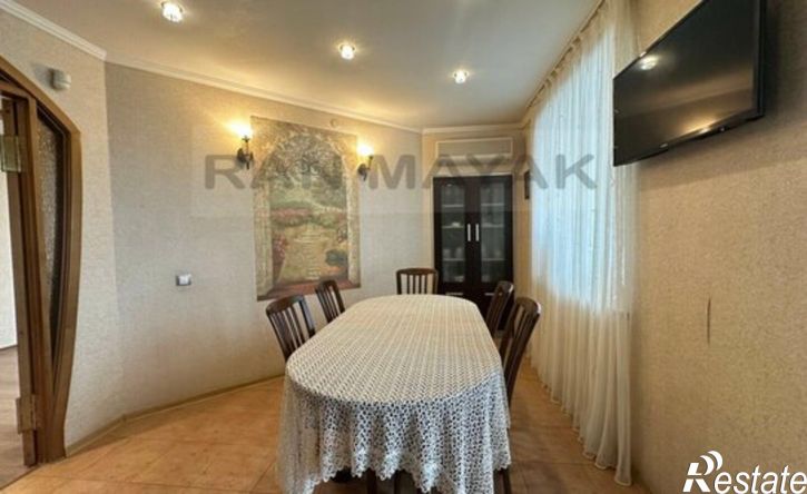 4-комн квартира Пионерская улица, 494,  д. 494