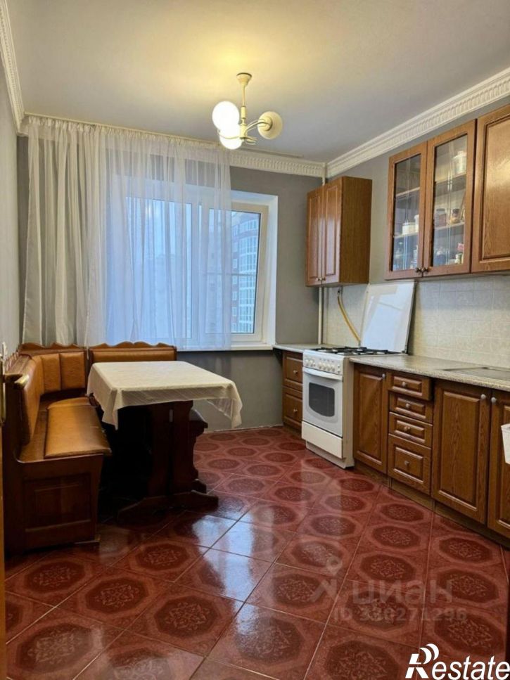3-комн квартира Пионерская улица, 411,  д. 411