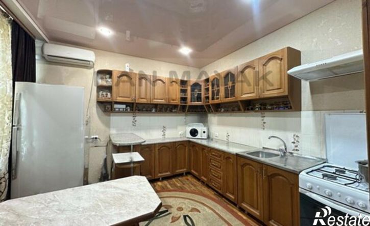 3-комн квартира улица Гагарина, 14,  д. 14