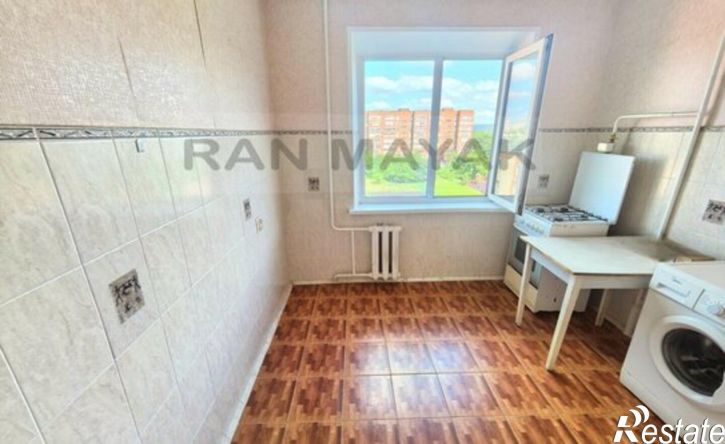 2-комн квартира улица 12 Марта, 132,  д. 132