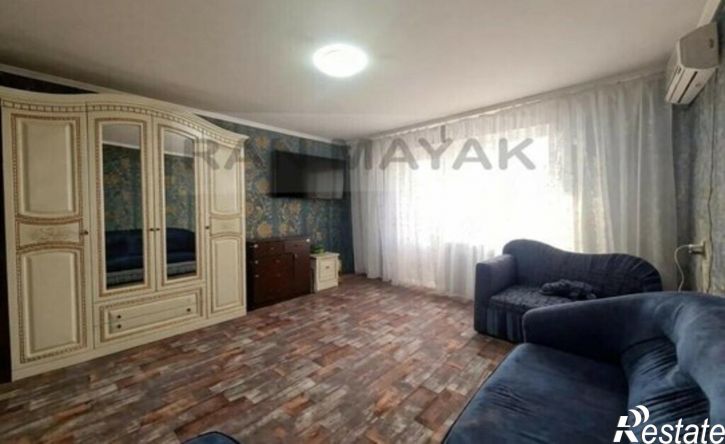 3-комн квартира улица Михайлова, 13,  д. 13