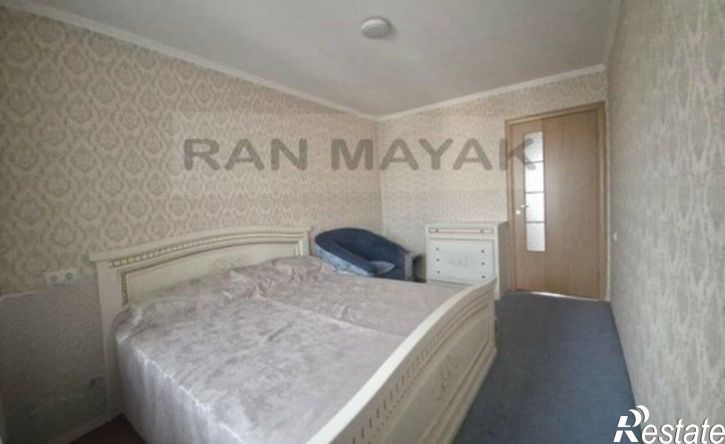 3-комн квартира улица Михайлова, 13,  д. 13