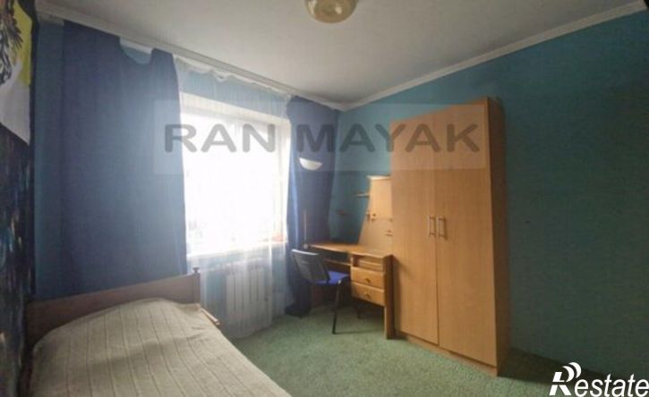 3-комн квартира улица Михайлова, 13,  д. 13