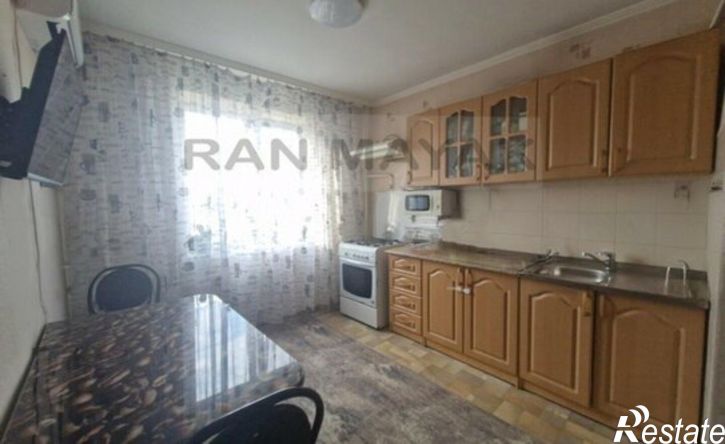 3-комн квартира улица Михайлова, 13,  д. 13