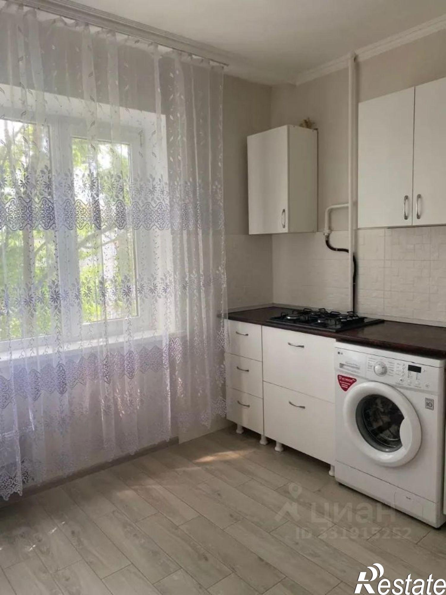 Сдать квартиру за 25 000 рублей на улица 12 Марта, 144/1