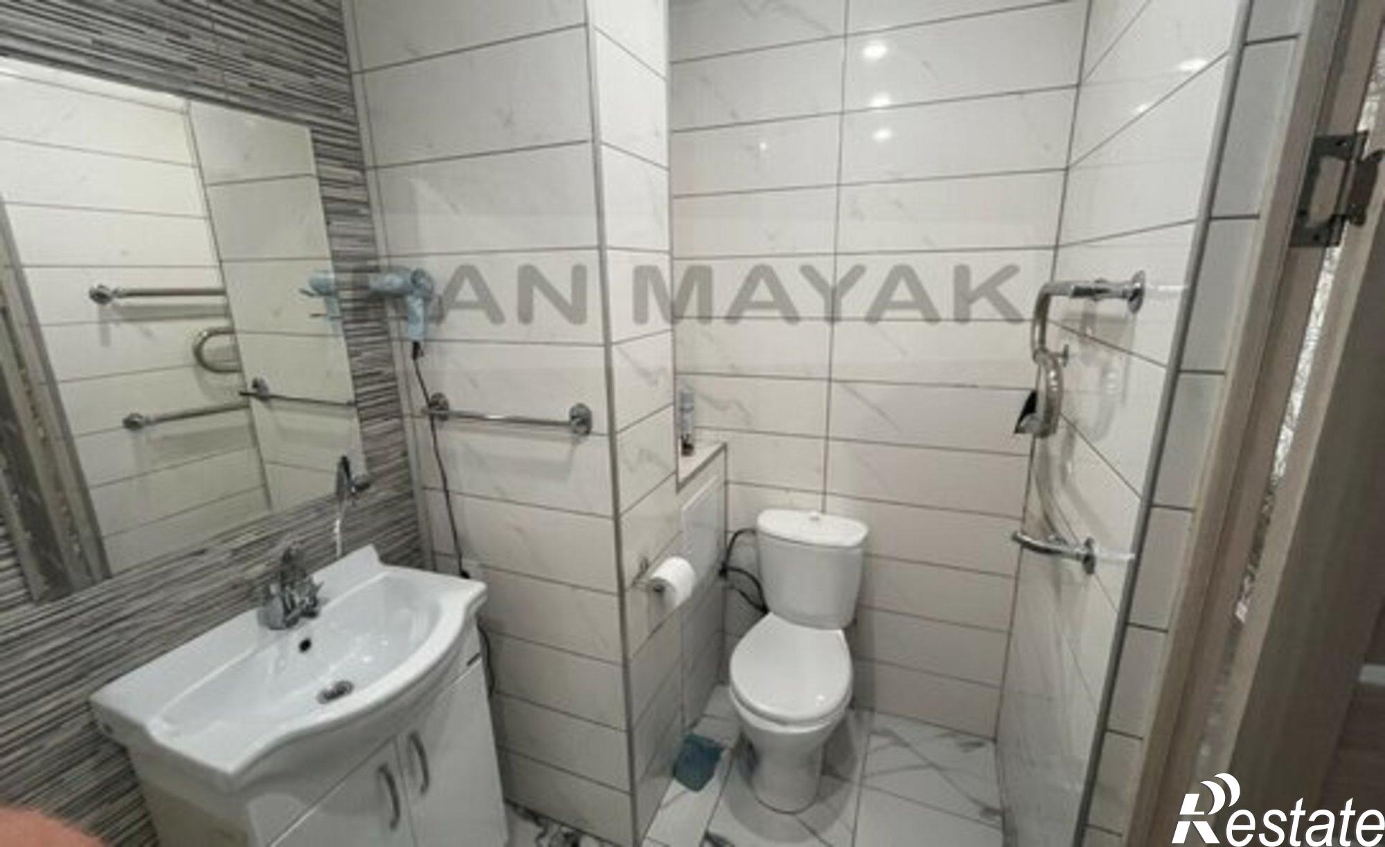 Купить квартиру за 5 400 000 рублей на улица Михайлова, 8