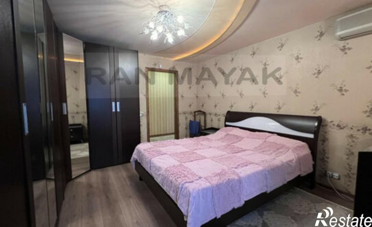 4-комн квартира Пионерская улица, 494,  д. 494