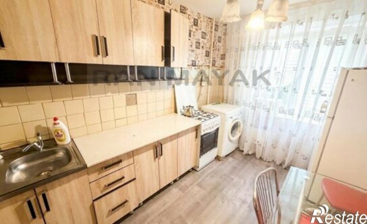 3-комн квартира улица Коммунаров, 13,  д. 13