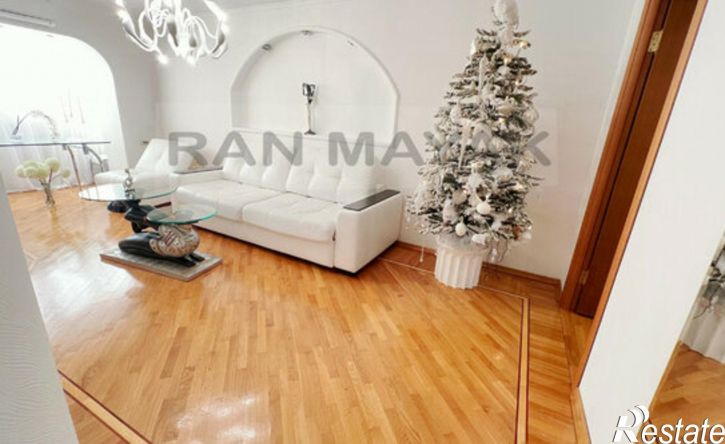 3-комн квартира улица Димитрова, 21,  д. 21