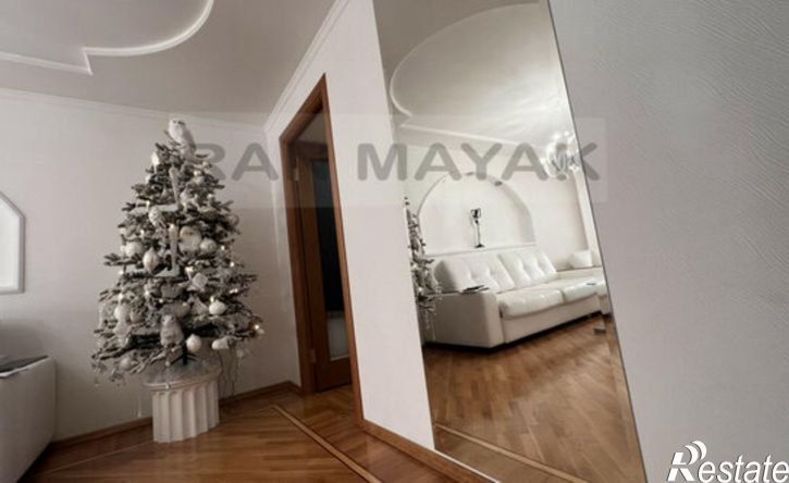 3-комн квартира улица Димитрова, 21,  д. 21