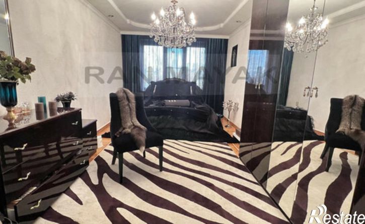 3-комн квартира улица Димитрова, 21,  д. 21