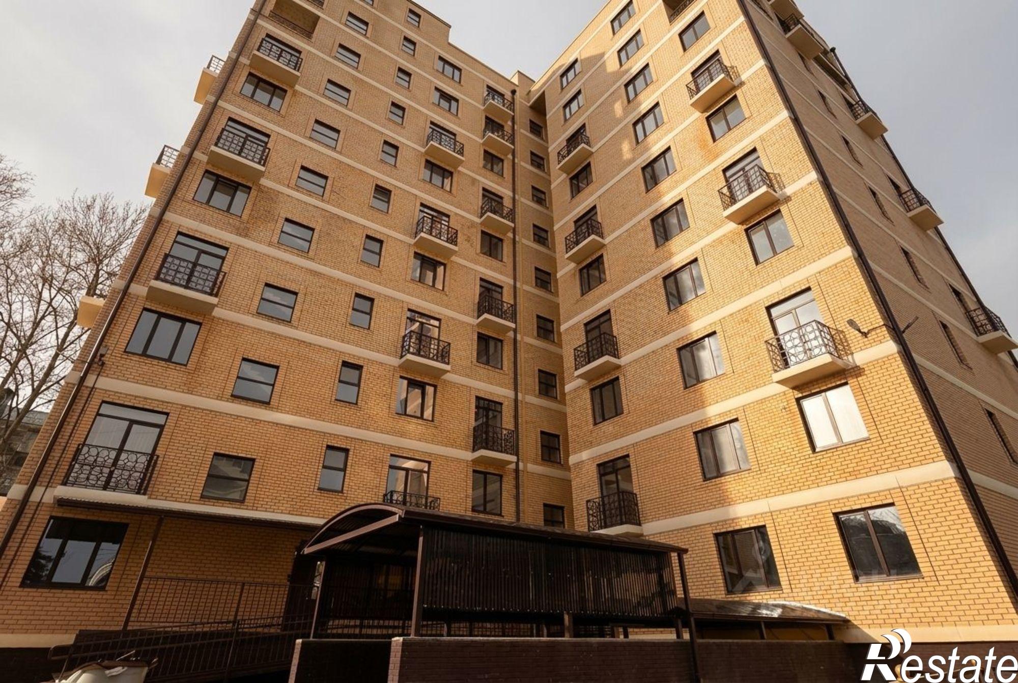 Купить квартиру за 14 400 000 рублей на Комсомольская улица, 238