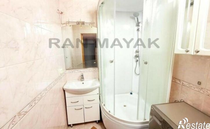 3-комн квартира улица 12 Марта, 142,  д. 142