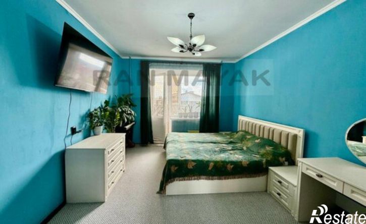 2-комн квартира улица 12 Марта, 146,  д. 146