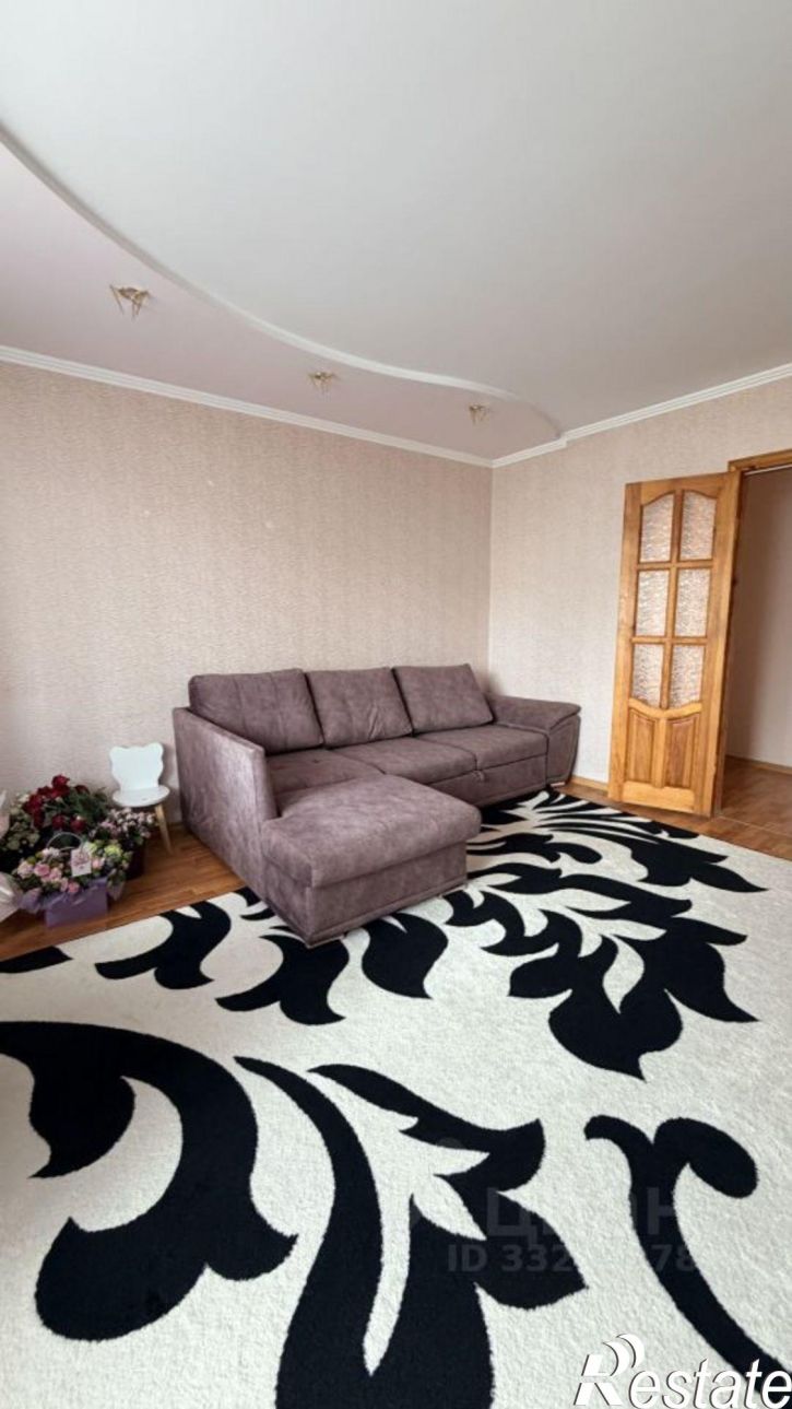 3-комн квартира улица Михайлова, 3,  д. 3