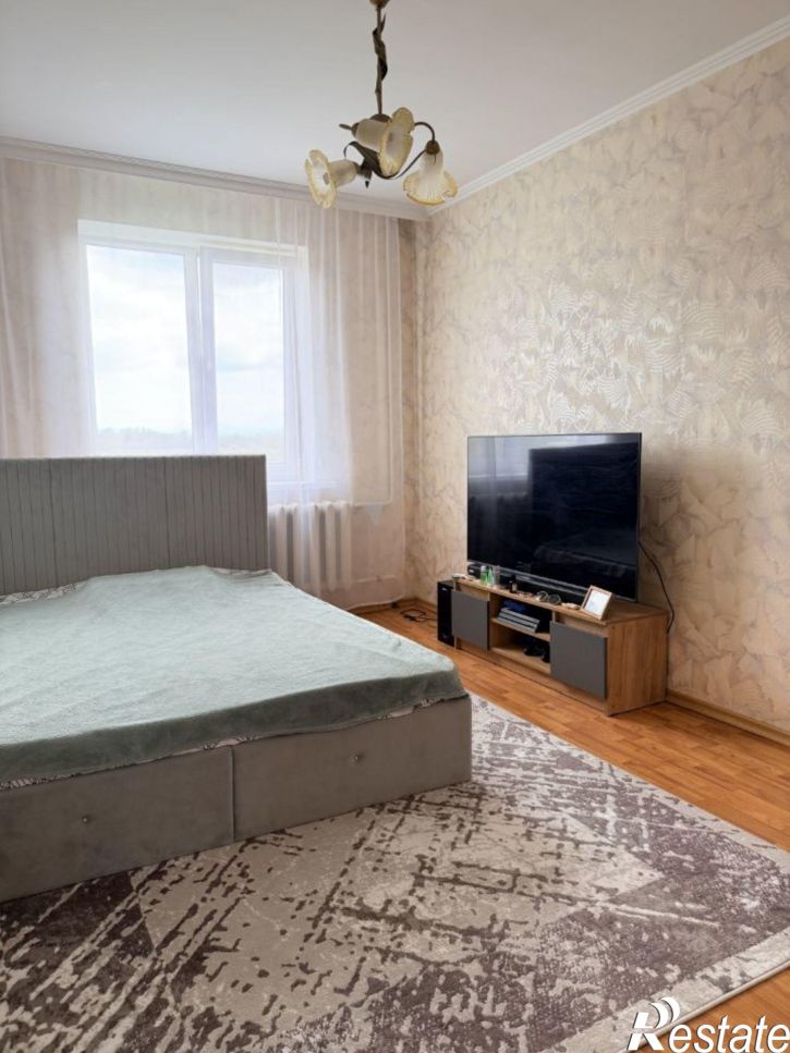 3-комн квартира улица Михайлова, 3,  д. 3
