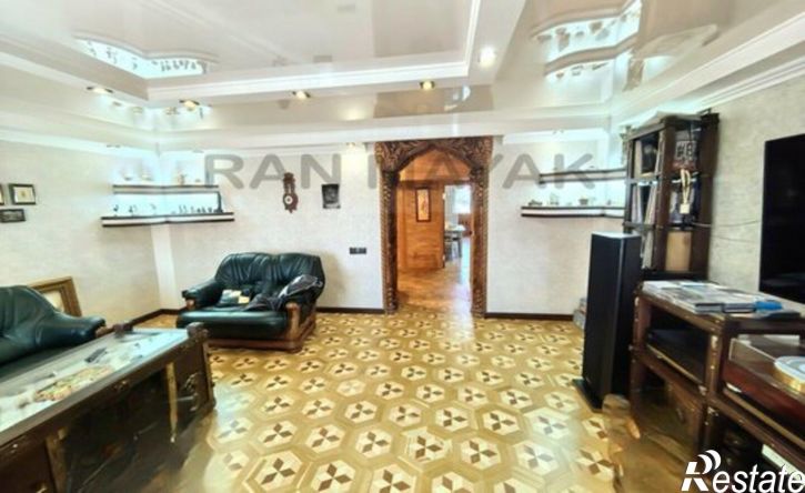 4-комн квартира улица Юннатов, 2Е/1,  д. 2Е/1