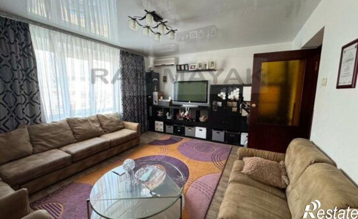 2-комн квартира Пролетарская улица, 447,  д. 447