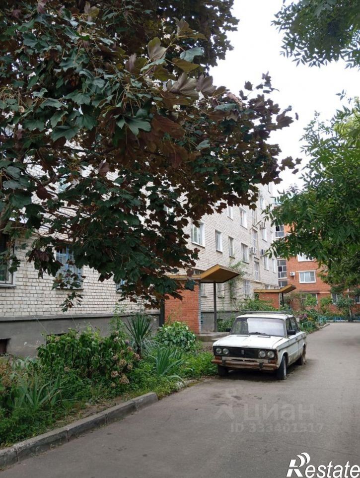 3-комн квартира улица Ветеранов, 241,  д. 241