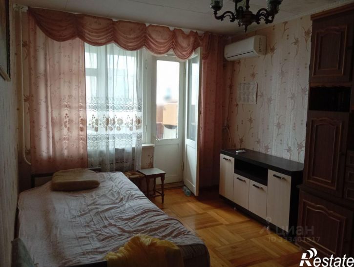 3-комн квартира улица Ветеранов, 241,  д. 241