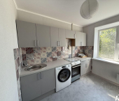 2-комн, 52кв м, этаж 2/9 улица 12 Марта, 146