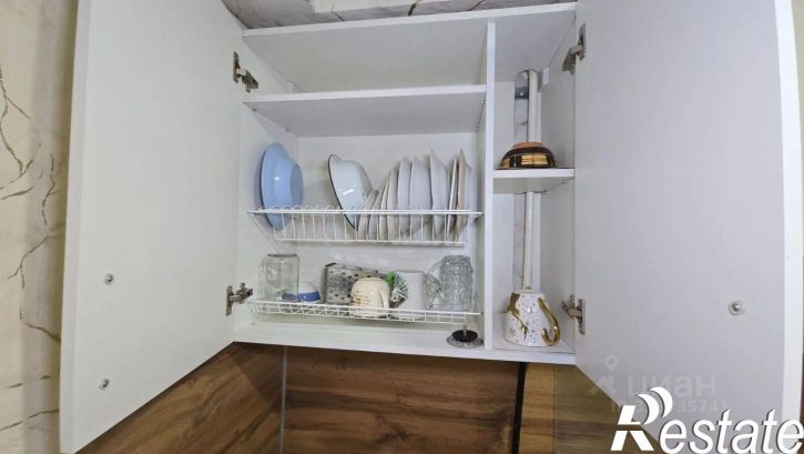 2-комн квартира Короткая улица, 90,  д. 90