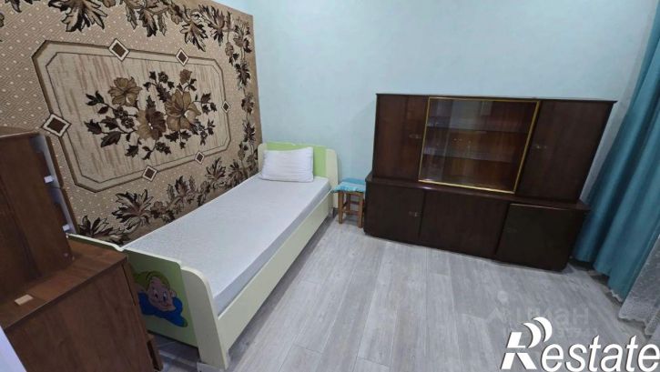 2-комн квартира Короткая улица, 90,  д. 90