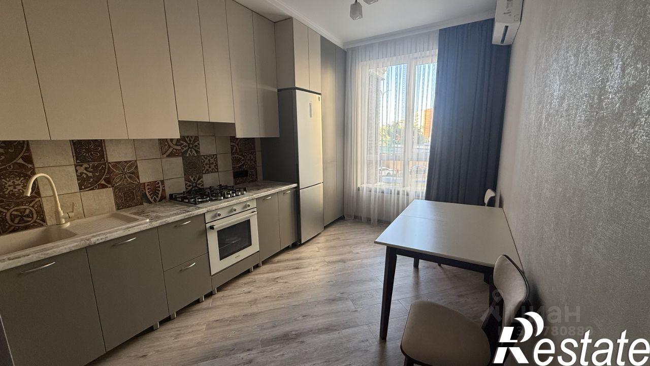 Сдать квартиру за 60 000 рублей на улица Пирогова, 4